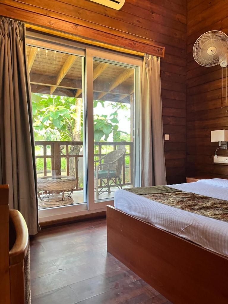 Jironi Resort Tezpur Bagian luar foto