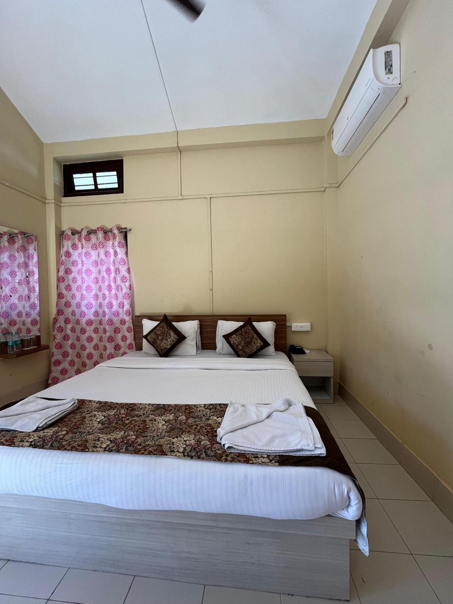Jironi Resort Tezpur Bagian luar foto
